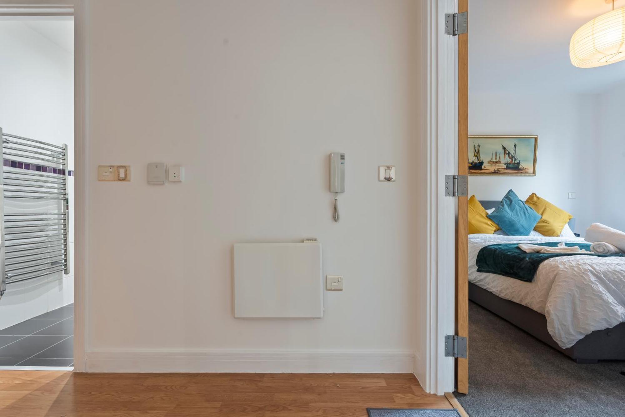 Heart Of City Centre Luxury Apartment With Secure Underground Parking Birmingham Bagian luar foto